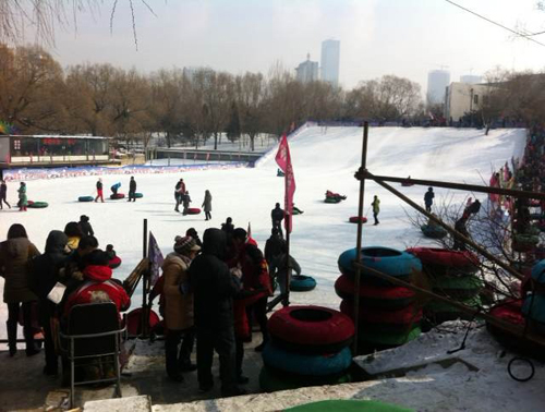 沈陽雪上嘉年華正式開幕，河北迪特加油助威