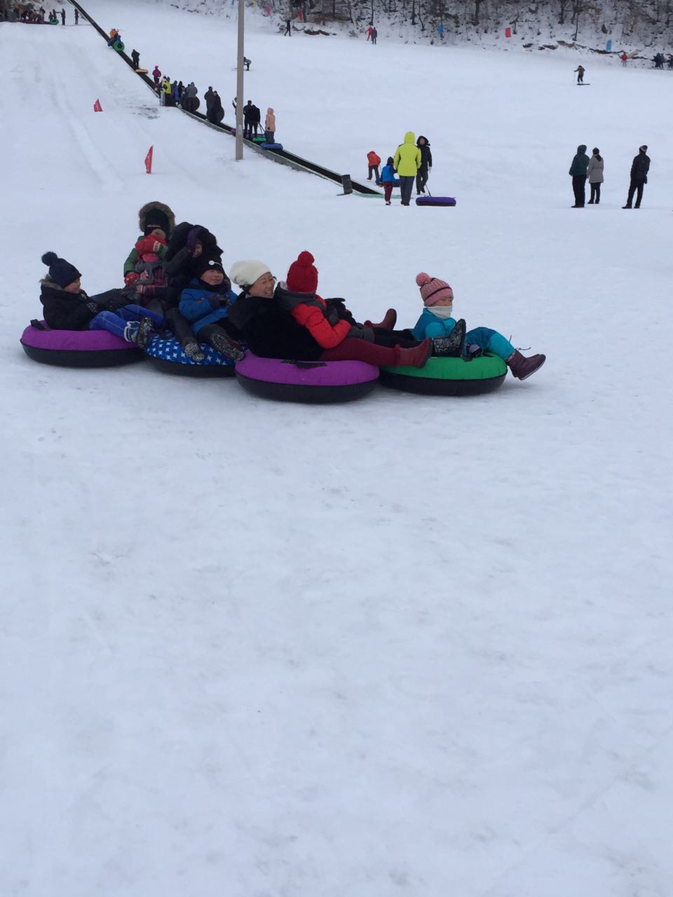 黑龍江大灣滑雪場冰雪樂園成功開幕，河北迪特加油助威